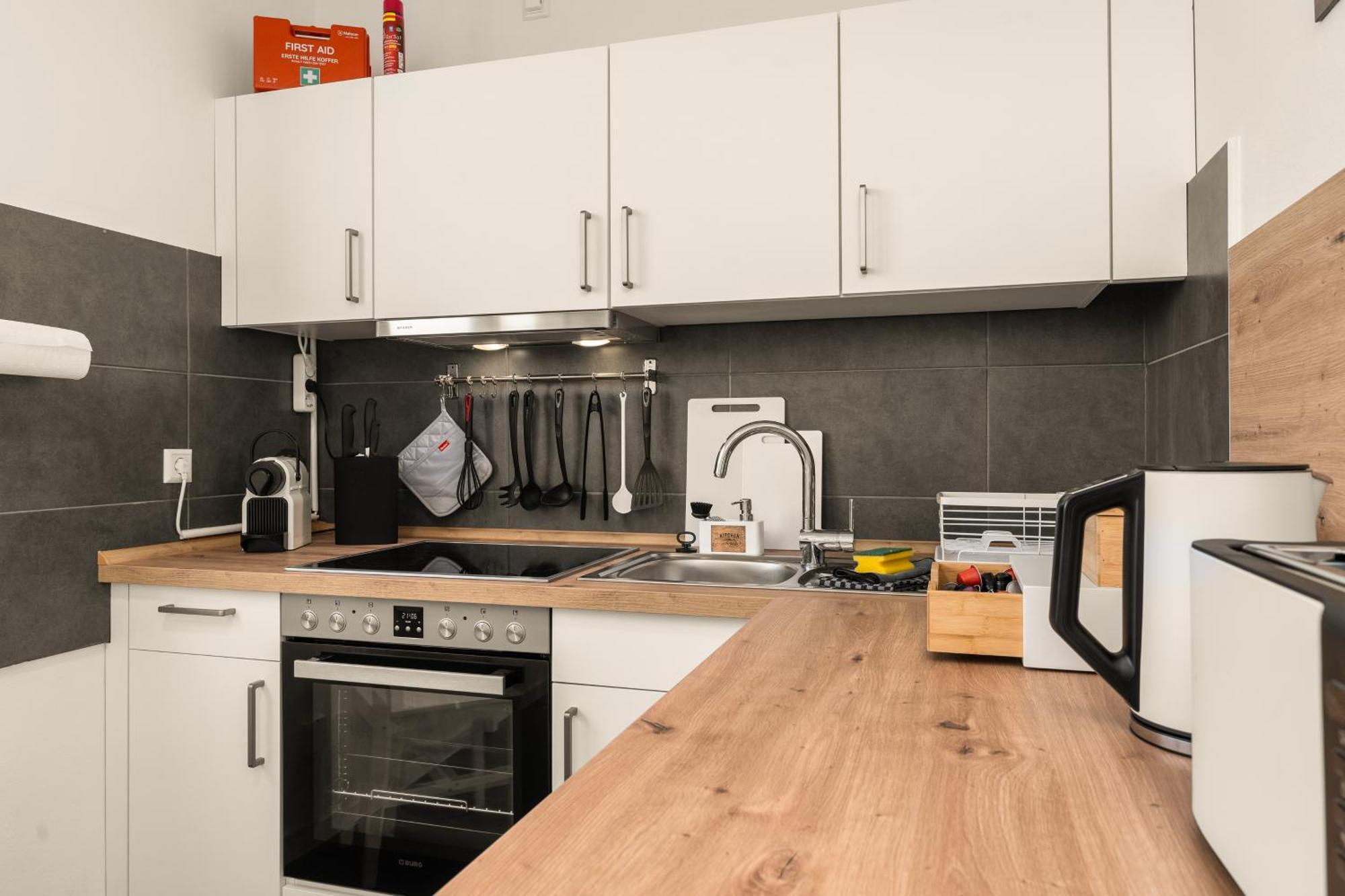 Free Living - City Design Apartments, Zentrum, Outlet, Balkon, Kueche Wolfsburgo Exterior foto