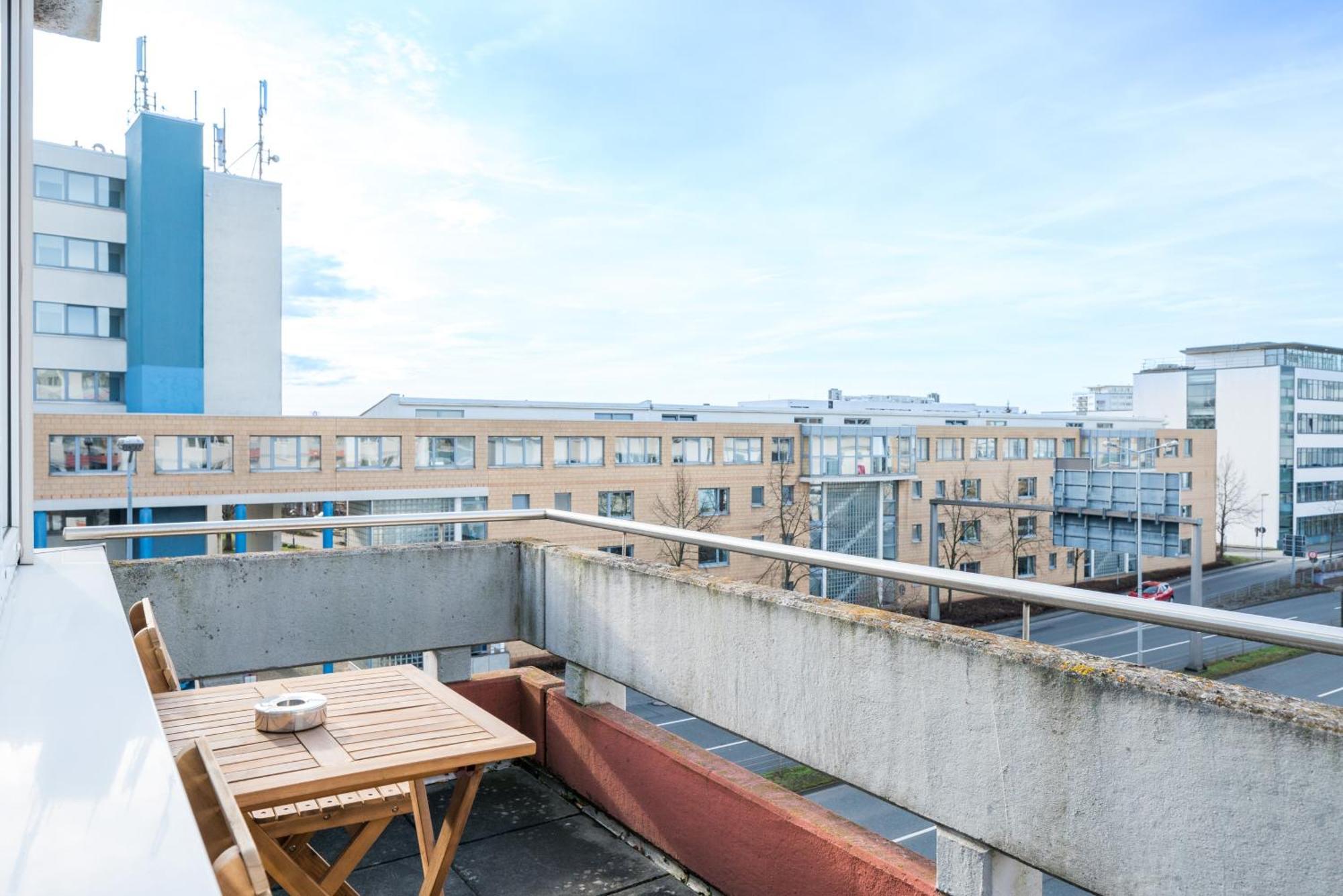 Free Living - City Design Apartments, Zentrum, Outlet, Balkon, Kueche Wolfsburgo Exterior foto