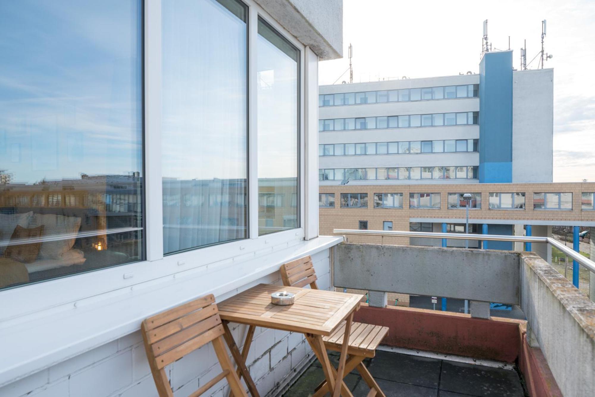 Free Living - City Design Apartments, Zentrum, Outlet, Balkon, Kueche Wolfsburgo Exterior foto