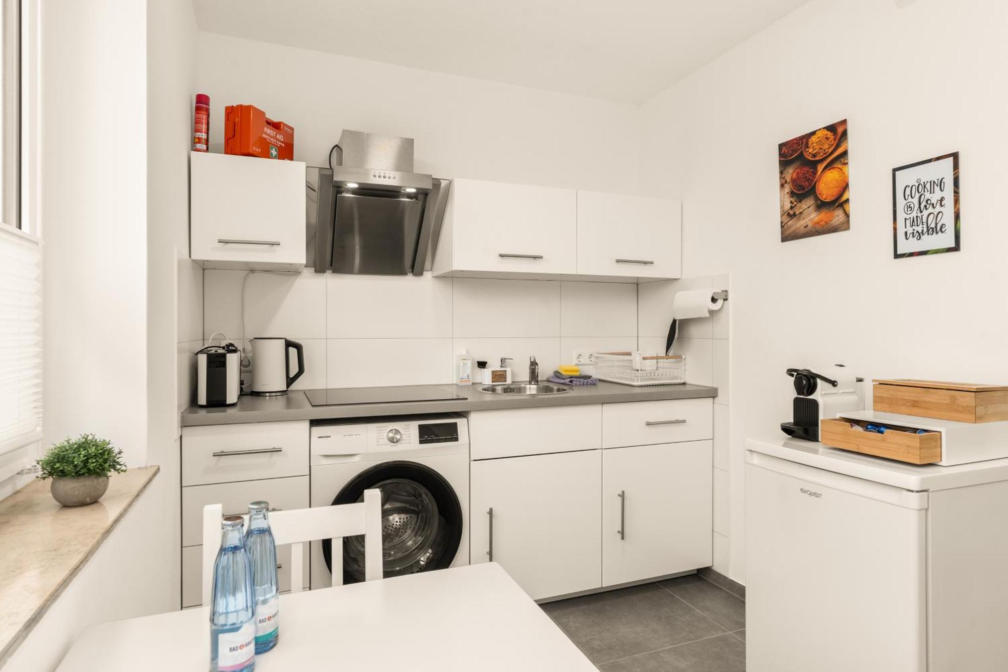 Free Living - City Design Apartments, Zentrum, Outlet, Balkon, Kueche Wolfsburgo Exterior foto